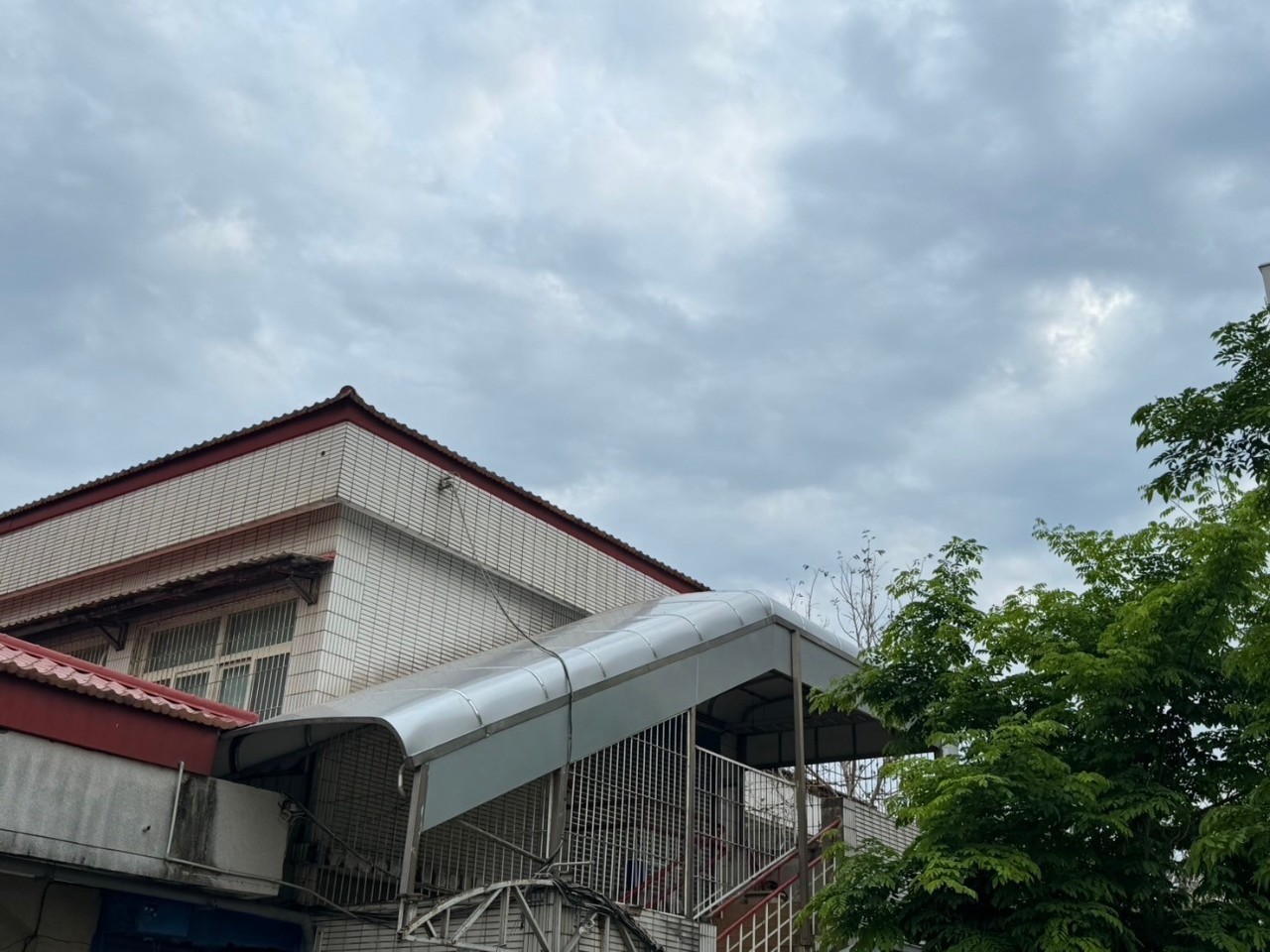 LINE_ALBUM_113418圖書館更換塑鋁板工程_240419_18.jpg
